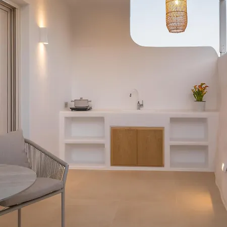 Pnoé Lounge